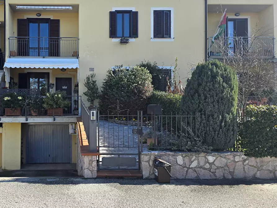 Immagine 77 di Villetta a schiera in vendita  in Via Macedonio Melloni a Spoleto