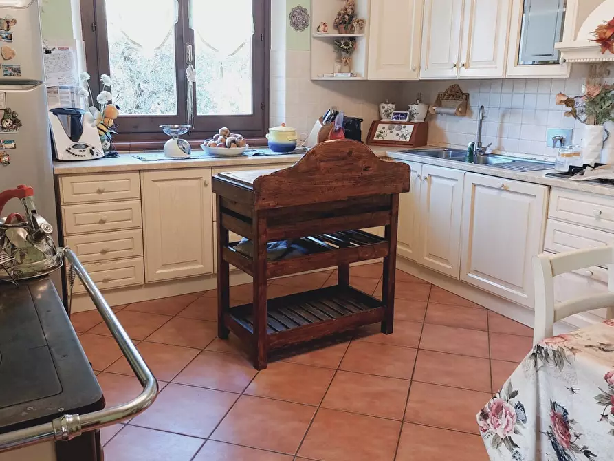 Immagine 14 di Casa bifamiliare in vendita  in Via Milano a Castiglione Del Lago