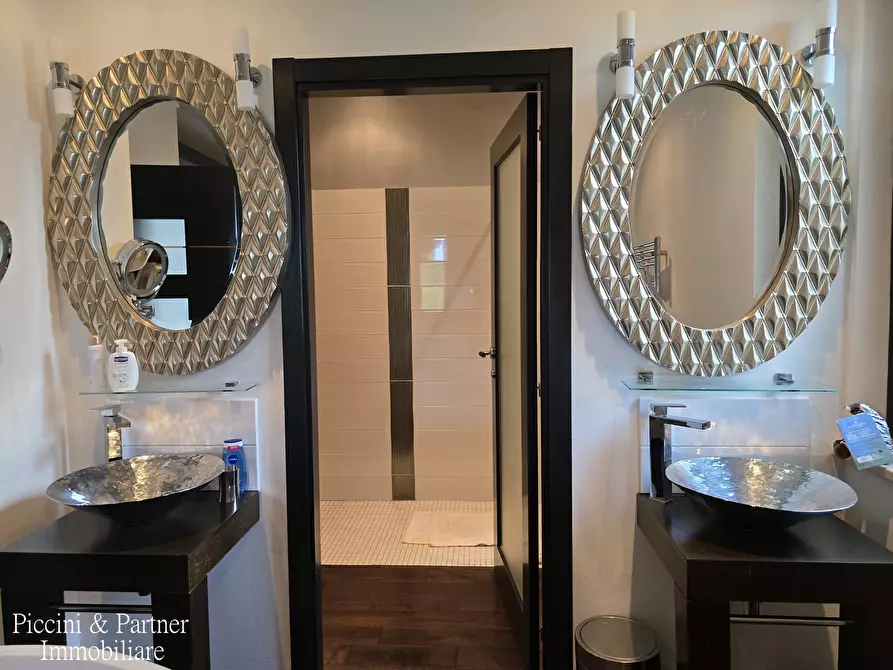 Immagine 50 di Villa in vendita  in Via Marzabotto 11 a Magione