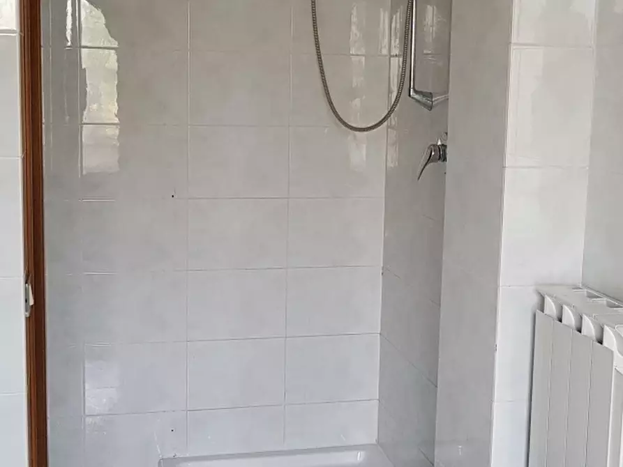 Immagine 20 di Porzione di casa in vendita  in Via dei Lecci a Castiglione Del Lago