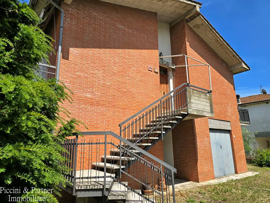 Immagine 7 di Casa bifamiliare in vendita  in Via Como a Montepulciano