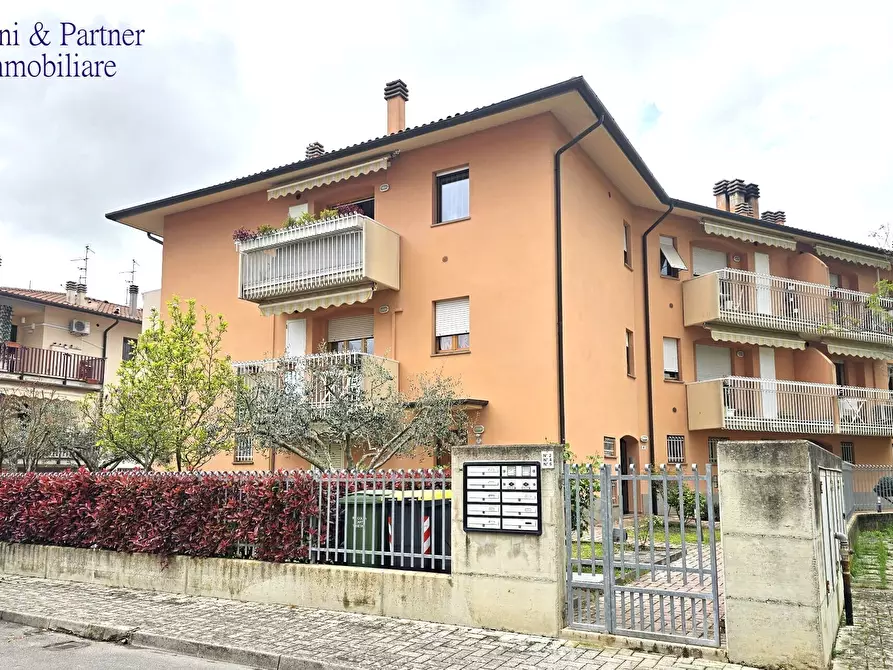 Immagine 1 di Pentalocale in vendita  in Via Roberto Arcaleni a Città Di Castello