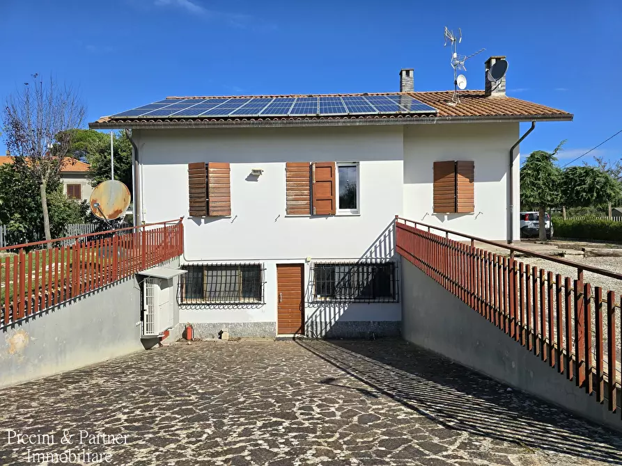 Immagine 73 di Villa in vendita  in Località Bertoni a Castiglione Del Lago