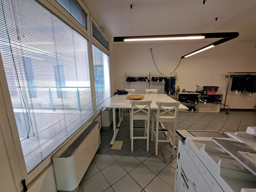 Immagine 8 di Ufficio in vendita  in Via del Macello 31F a Perugia