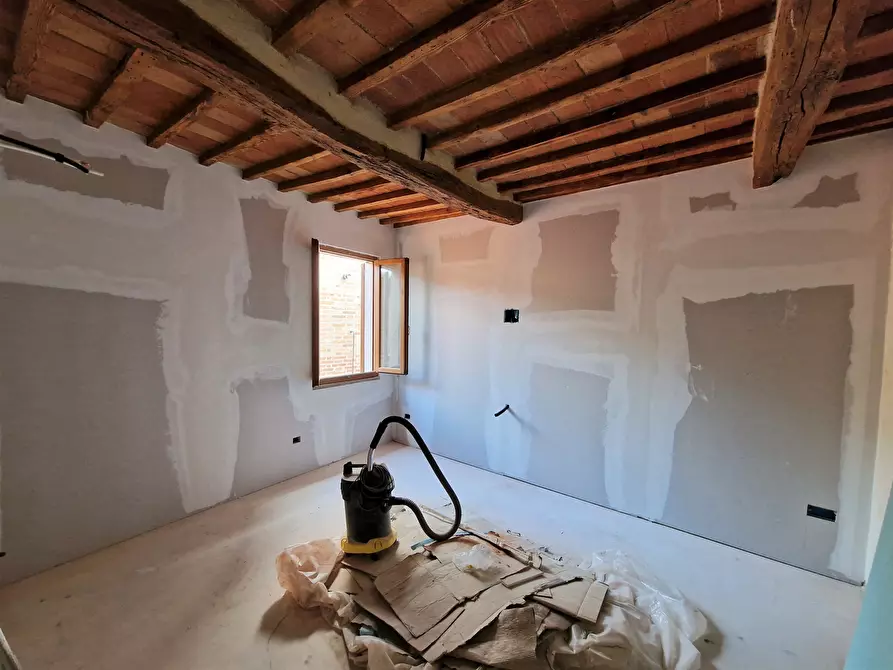 Immagine 17 di Trilocale in vendita  in Via Camillo Benso Conte di Cavour 73 a Torrita Di Siena