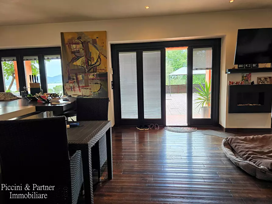 Immagine 15 di Villa in vendita  in Via Marzabotto 11 a Magione