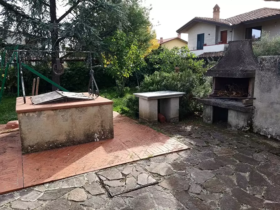 Immagine 30 di Villa in vendita  in Via Soccorso 83 a Castiglione Del Lago