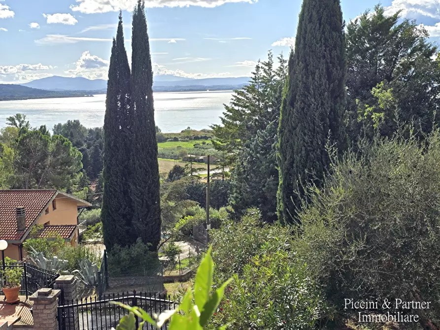 Immagine 64 di Villa in vendita  in Via dei Romani a Magione