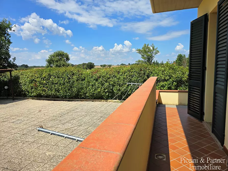 Immagine 17 di Casa bifamiliare in vendita  in Via Panicarola 17 a Castiglione Del Lago