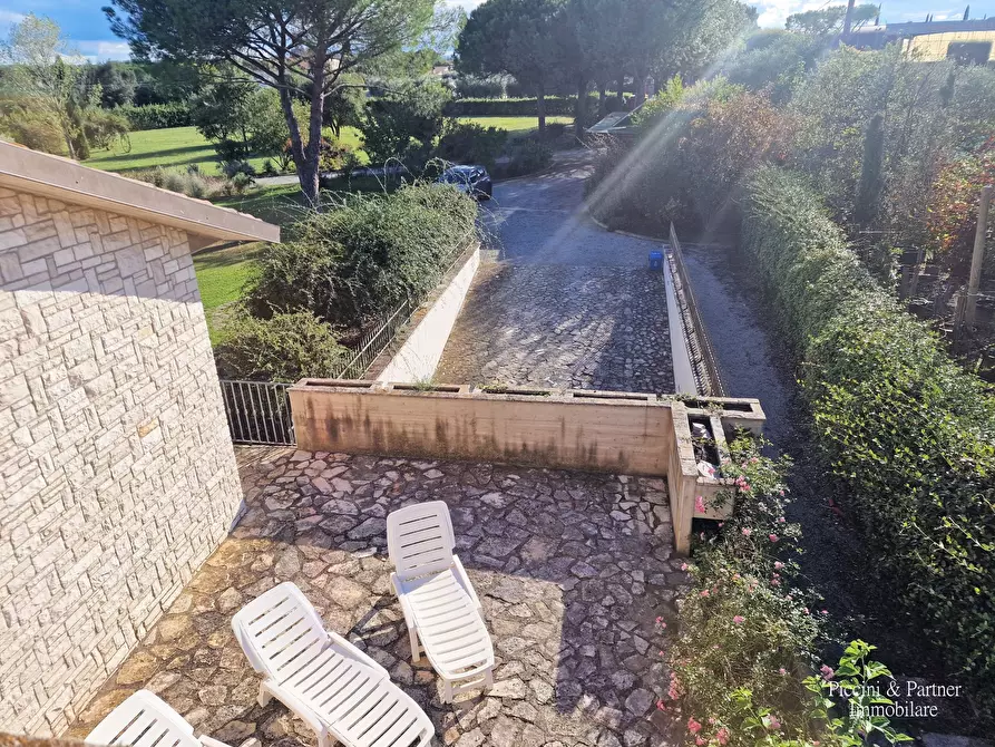 Immagine 67 di Villa in vendita  in Località Ferretto 48 a Castiglione Del Lago