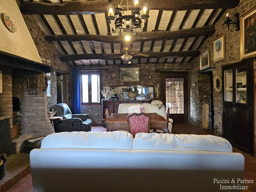 Immagine 17 di Rustico / casale in vendita  in Vocabolo Coccimignolo 36 a Marsciano