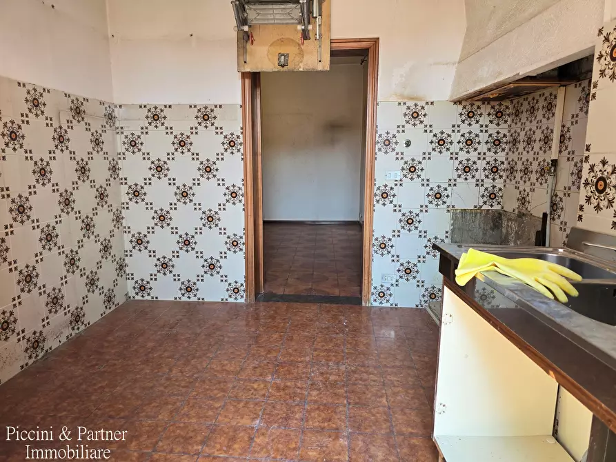 Immagine 45 di Pentalocale in vendita  in Via Imbriani 38 a Perugia
