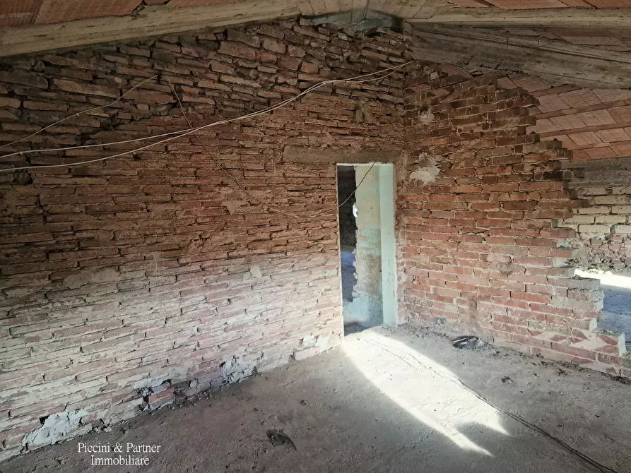 Immagine 44 di Pentalocale in vendita  in Via dei Partigiani 57 a Castiglione Del Lago