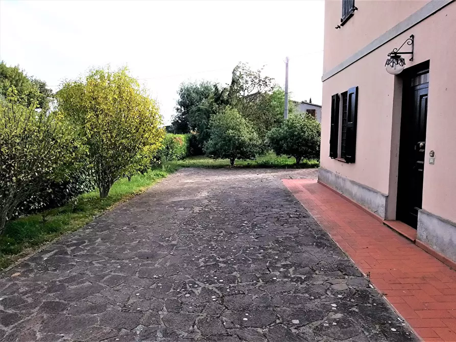 Immagine 5 di Villa in vendita  in Via Soccorso 83 a Castiglione Del Lago