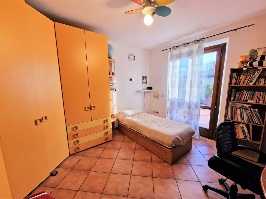 Immagine 21 di Casa bifamiliare in vendita  in Via Milano a Castiglione Del Lago