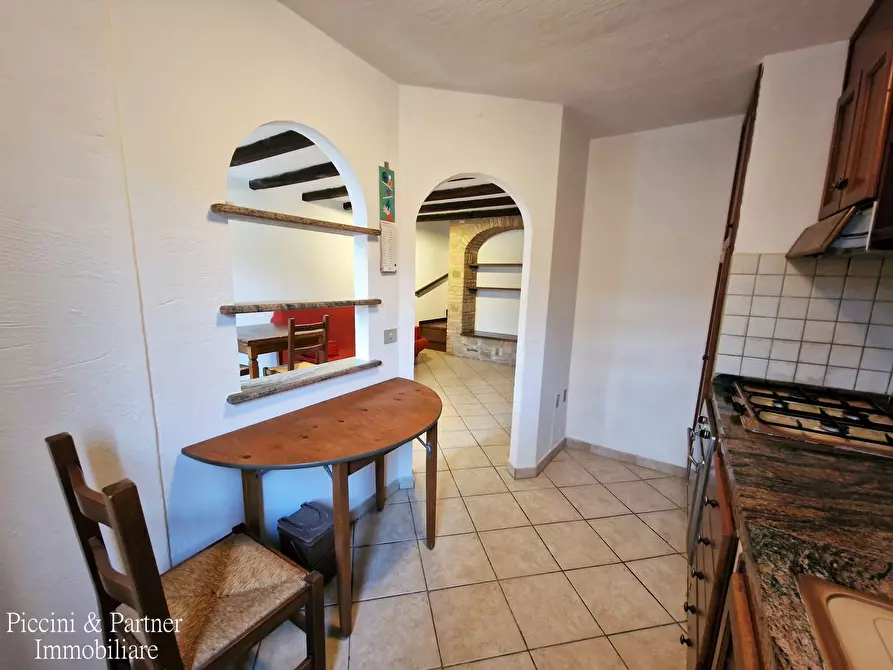 Immagine 11 di Porzione di casa in vendita  in Via Anghiari a Castiglione Del Lago