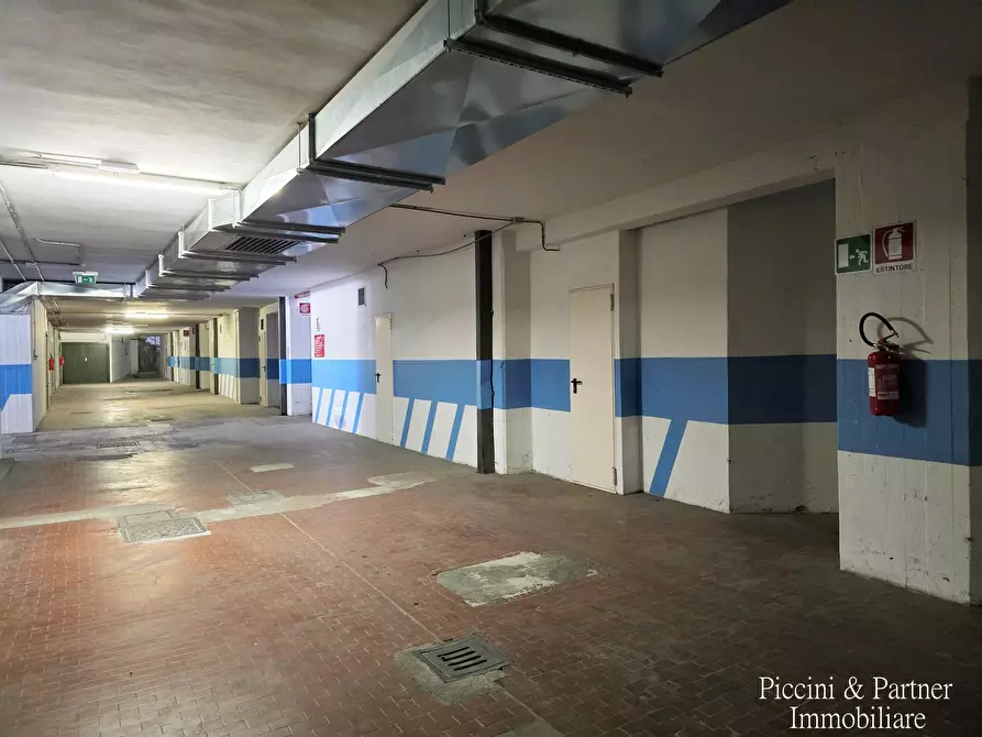 Immagine 2 di Garage in vendita  in Via Campo di Marte 8 a Perugia
