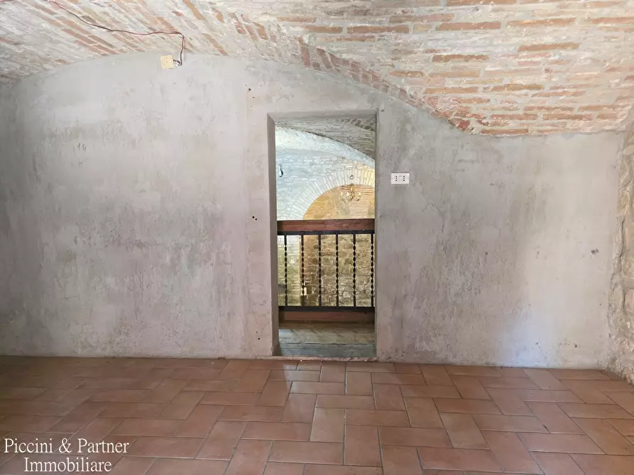 Immagine 31 di Pentalocale in vendita  in Via Imbriani 38 a Perugia