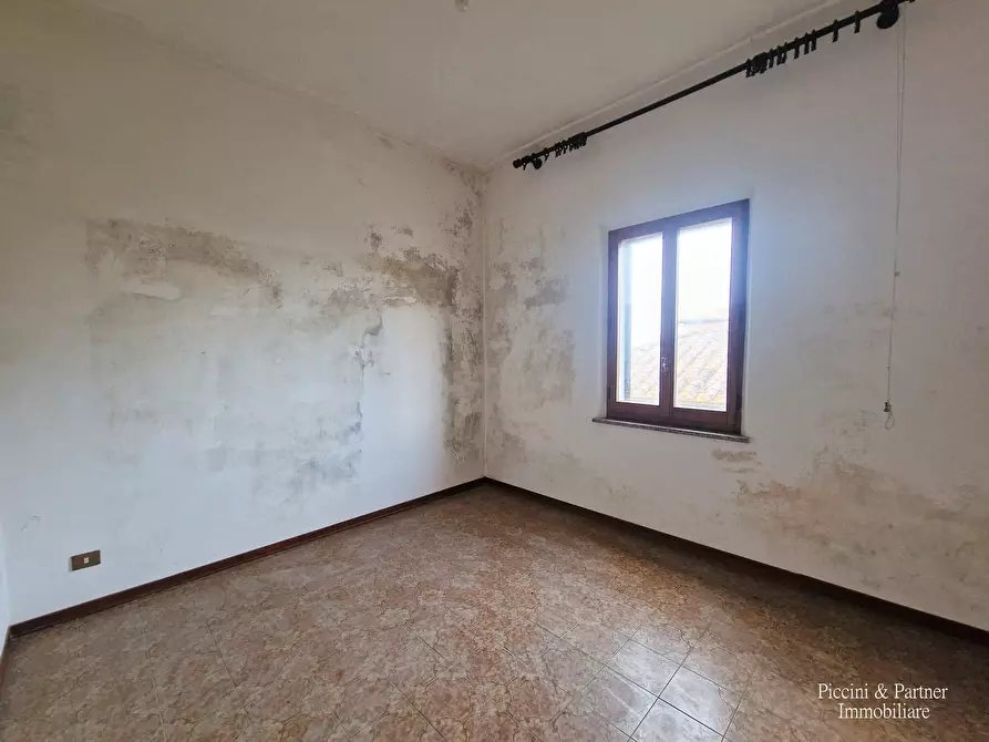 Immagine 10 di Pentalocale in vendita  in Via dei Partigiani 57 a Castiglione Del Lago
