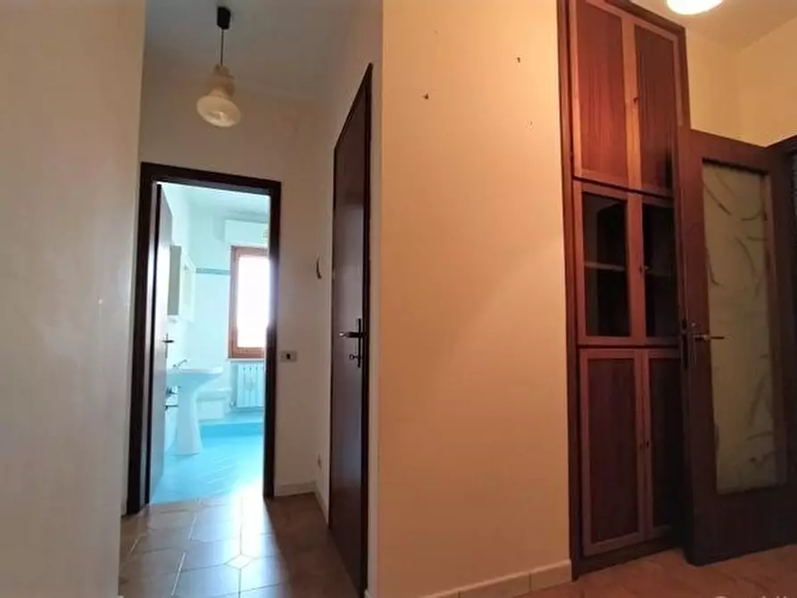 Immagine 12 di Bilocale in vendita  in Via Di Vittorio a Castiglione Del Lago