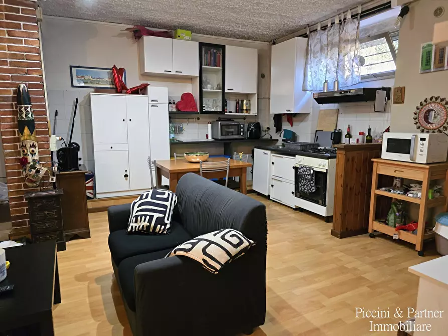 Immagine 48 di Porzione di casa in vendita  in Via dei Narcisi 39 a Perugia