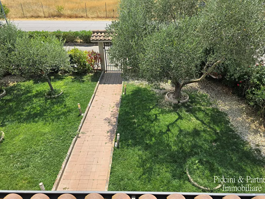 Immagine 43 di Villa in vendita  in Via Lillacci a Perugia