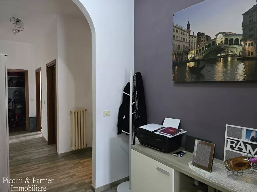 Immagine 25 di Quadrilocale in vendita  in Via Trento a Castiglione Del Lago