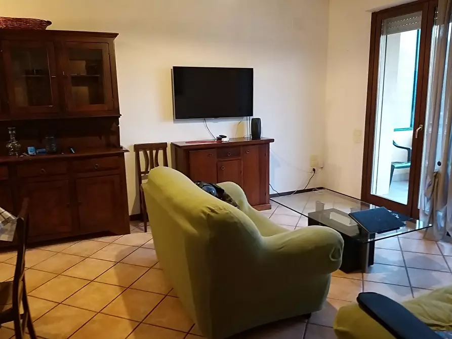 Immagine 7 di Trilocale in vendita  in Via Giovanni Giolitti a Corciano