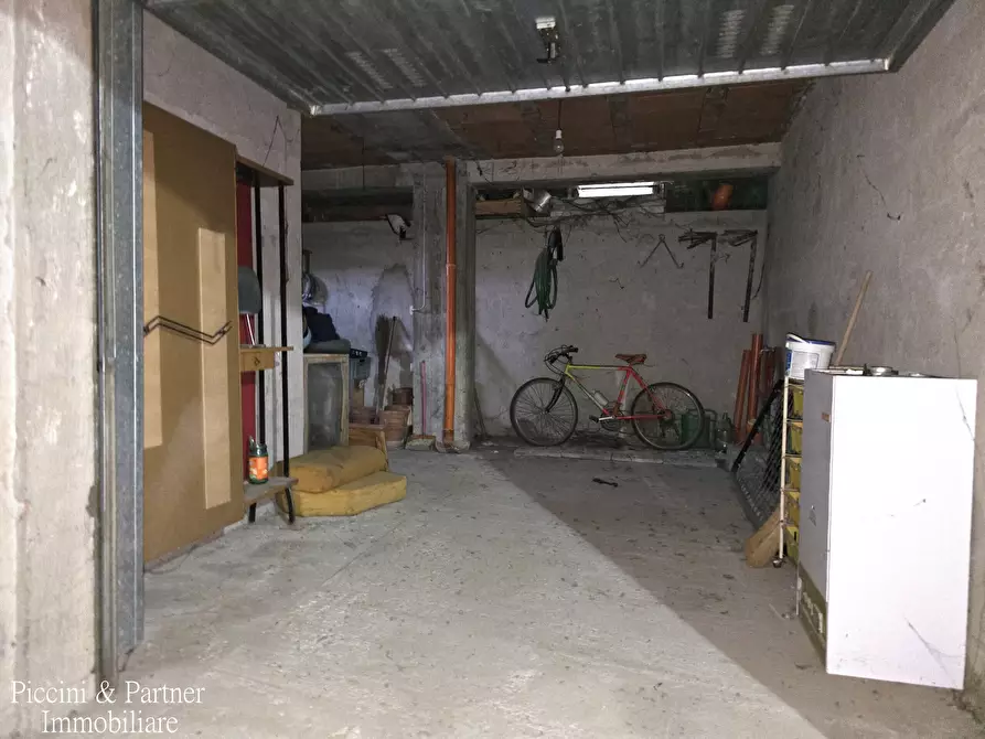 Immagine 44 di Quadrilocale in vendita  in Via Anton Maria Garbi 2 a Tuoro Sul Trasimeno