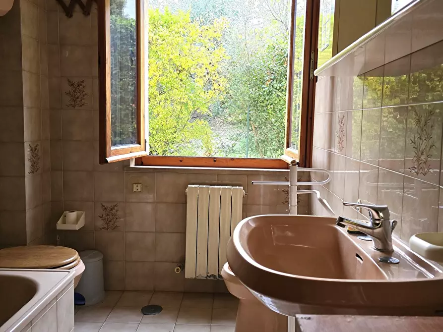 Immagine 32 di Quadrilocale in vendita  in Via Anton Maria Garbi 2 a Tuoro Sul Trasimeno