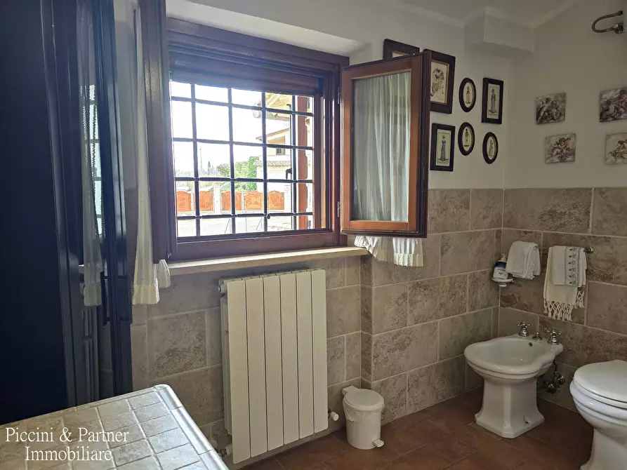 Immagine 62 di Villa in vendita  in Strada Tiberina Nord 395 a Perugia