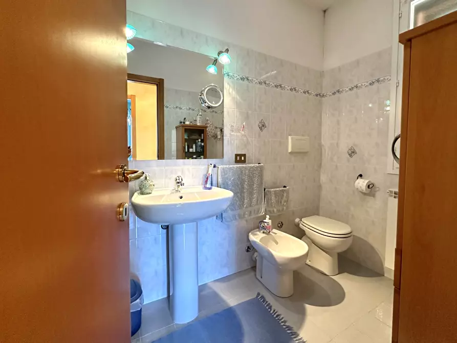 Immagine 23 di Trilocale in vendita  in Borgata Ascheri 15 a Diano Arentino