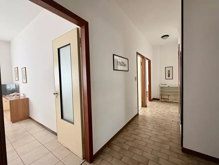 Immagine 10 di Quadrilocale in vendita  in Corso Europa 38 a Diano Marina