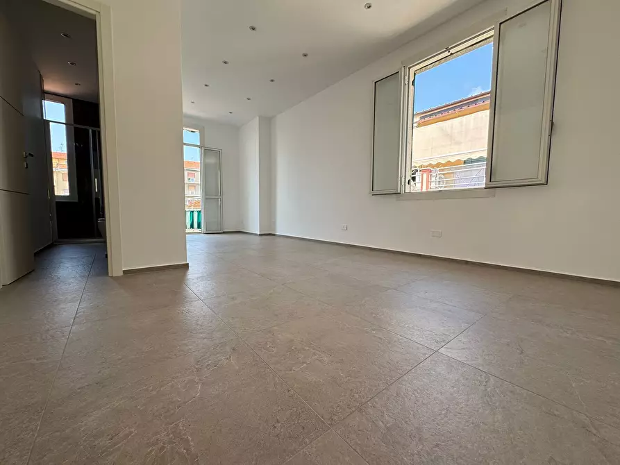 Immagine 14 di Bilocale in vendita  in Via G. Ansaldi 43 a San Remo