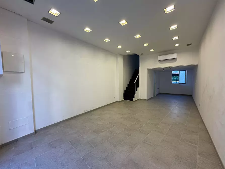 Immagine 7 di Locale commerciale in affitto  in Via Lamarmora 31 a San Remo