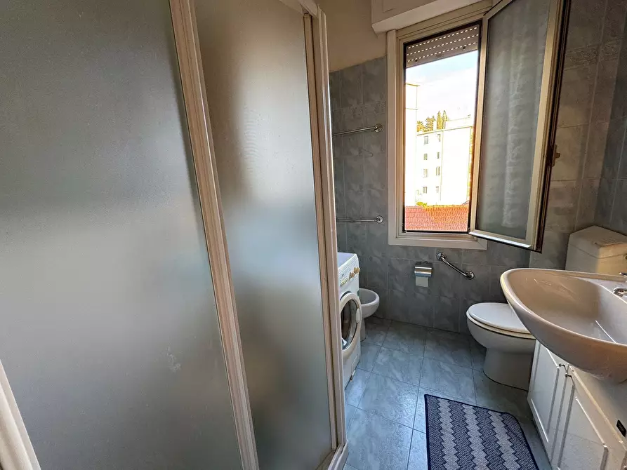 Immagine 13 di Trilocale in vendita  in Corso degli Inglesi 590 a San Remo