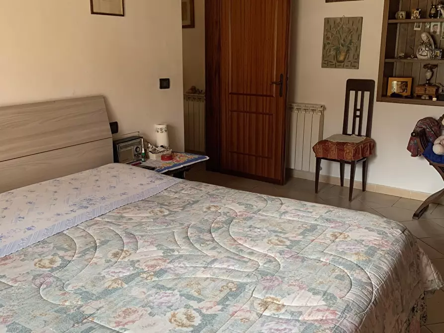 Immagine 17 di Porzione di casa in vendita  a Camaiore
