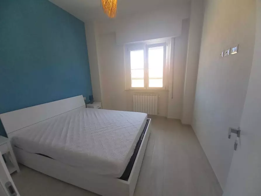 Immagine 5 di Trilocale in affitto  a Viareggio