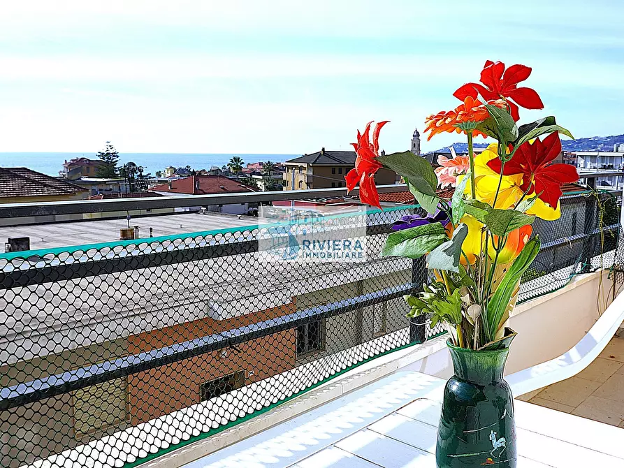 Immagine 37 di Quadrilocale in vendita  in via doneghi a Santo Stefano Al Mare