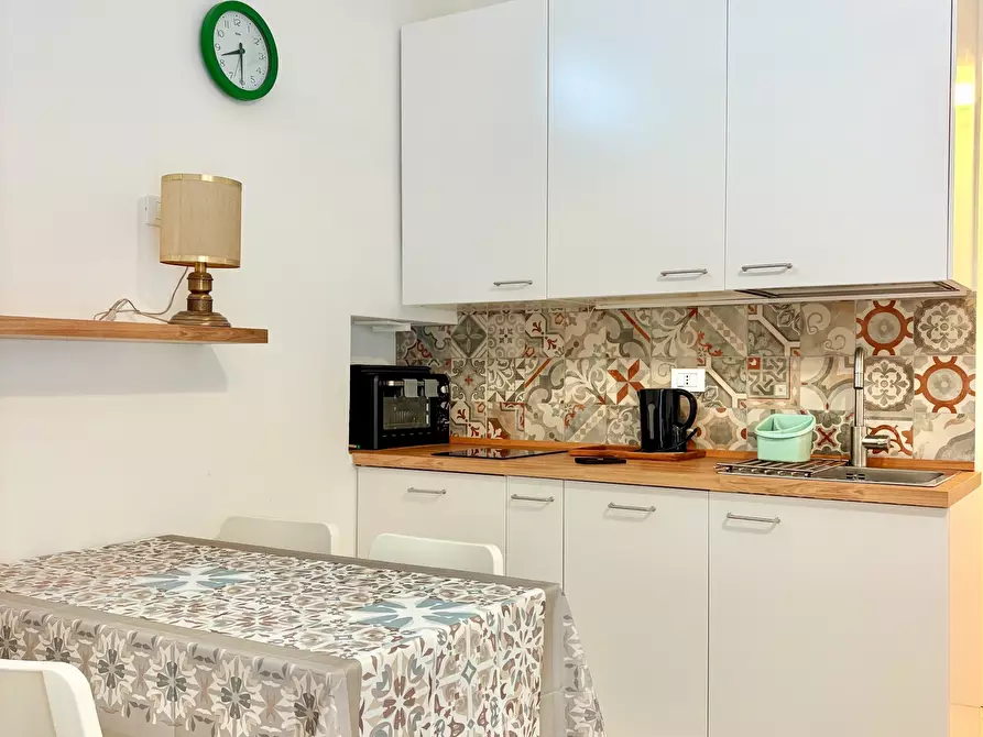 Immagine 5 di Monolocale in vendita  in Via Allavena a Riva Ligure