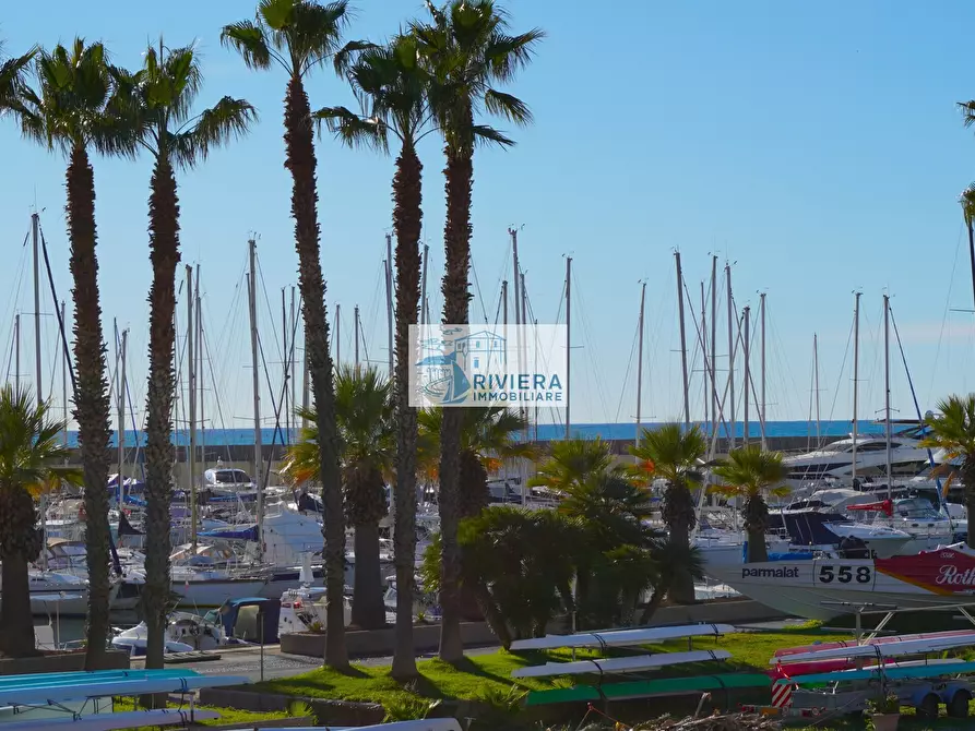 Immagine 22 di Bilocale in vendita  in Via Gianni Cozzi 1 a Santo Stefano Al Mare