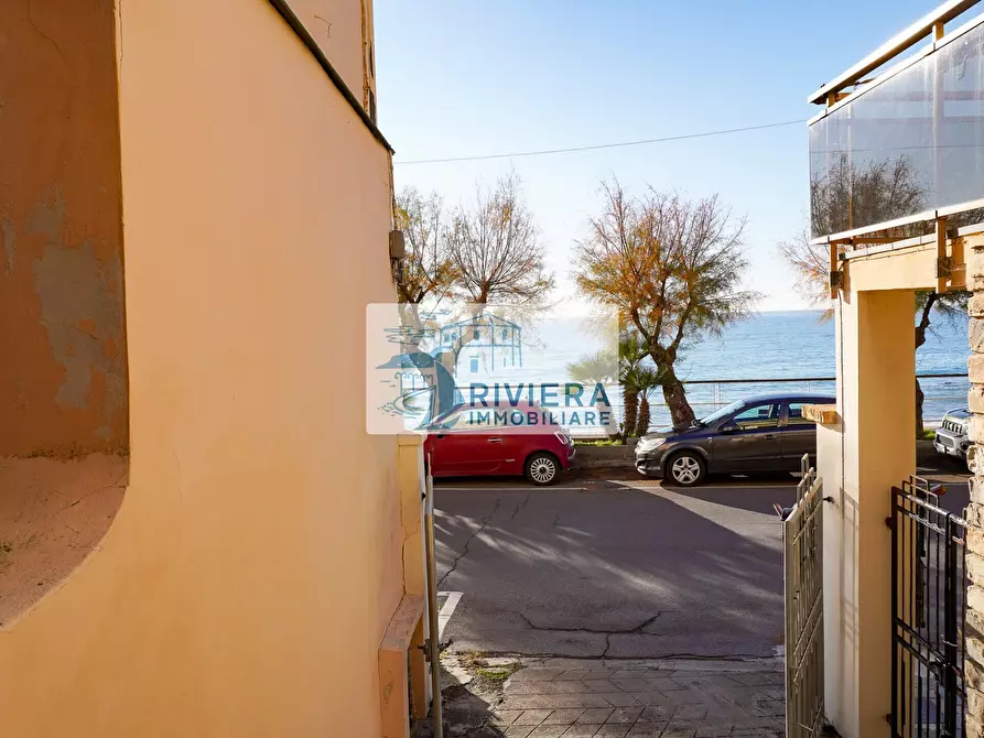 Immagine 10 di Appartamento in vendita  in Corso Villaregia a Riva Ligure