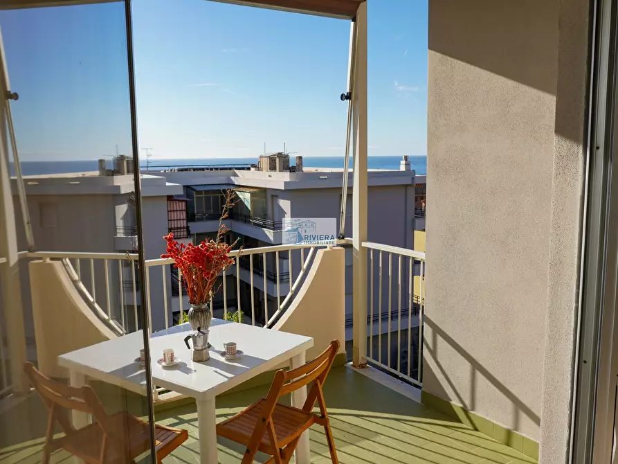 Immagine 5 di Bilocale in vendita  in Via Aurelia Ponente 102 Bis a Santo Stefano Al Mare