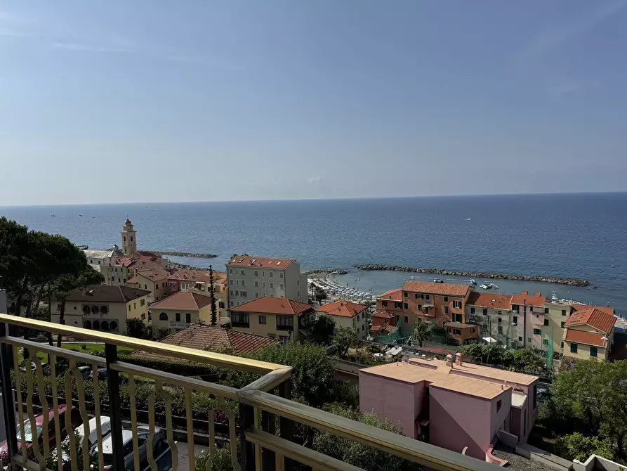 Immagine 3 di Bilocale in vendita  a Santo Stefano Al Mare