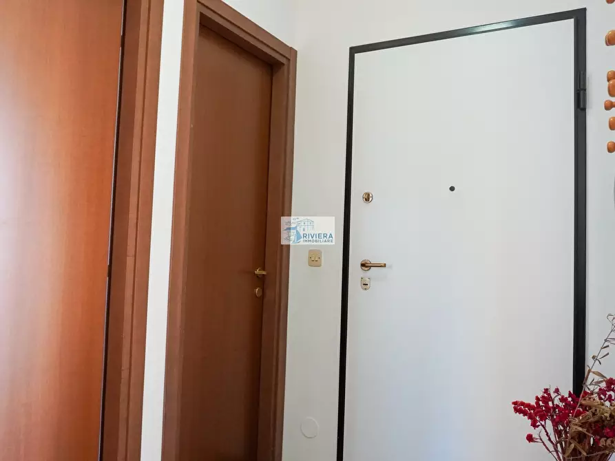 Immagine 15 di Bilocale in vendita  in Via Aurelia Ponente 102 Bis a Santo Stefano Al Mare