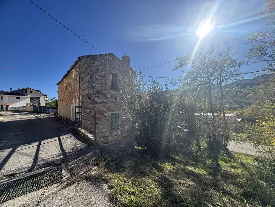 Immagine 37 di Rustico / casale in vendita  a Atessa