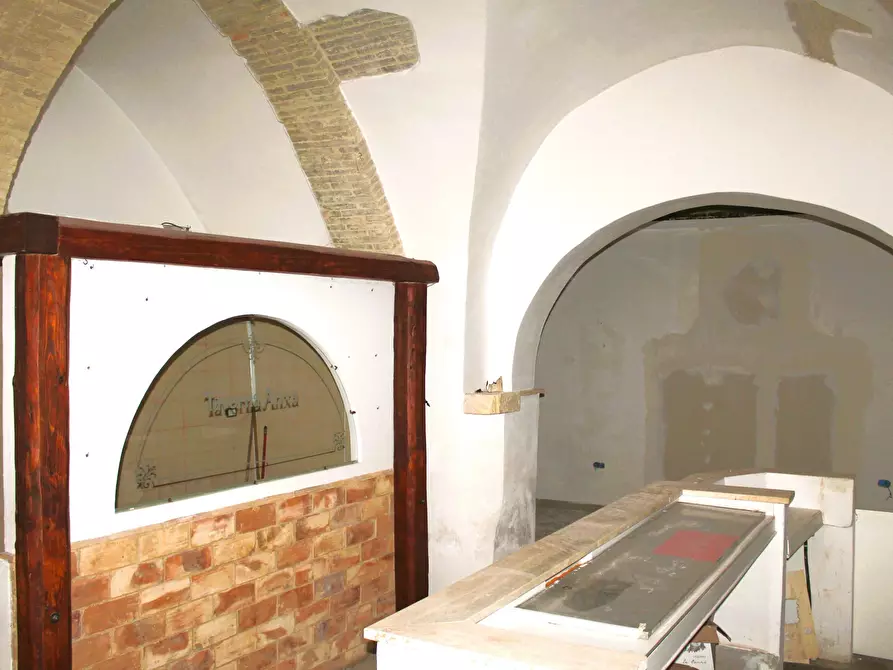 Immagine 17 di Locale commerciale in vendita  in VIA VICO X CAVOUR a Lanciano