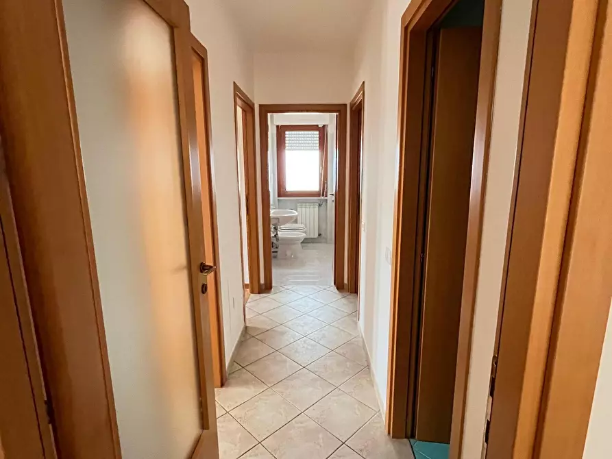 Immagine 13 di Pentalocale in vendita  in Via Cesare Fagiani 27 a Lanciano