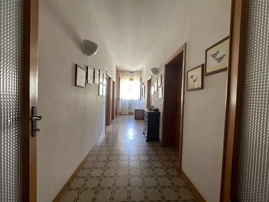 Immagine 5 di Casa indipendente in vendita  in Via Monte Grappa a Cecina