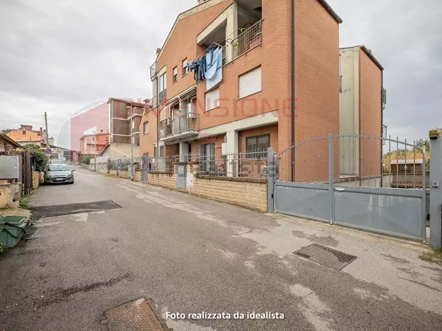 Immagine 23 di Bilocale in vendita  in Via del Fosso dell'Osa 399 a Roma